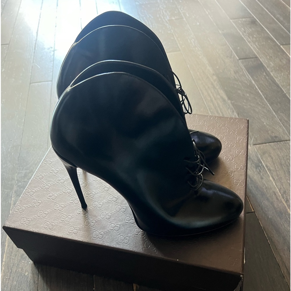 Gucci Black Kim Ankle Booties! Size38.5!